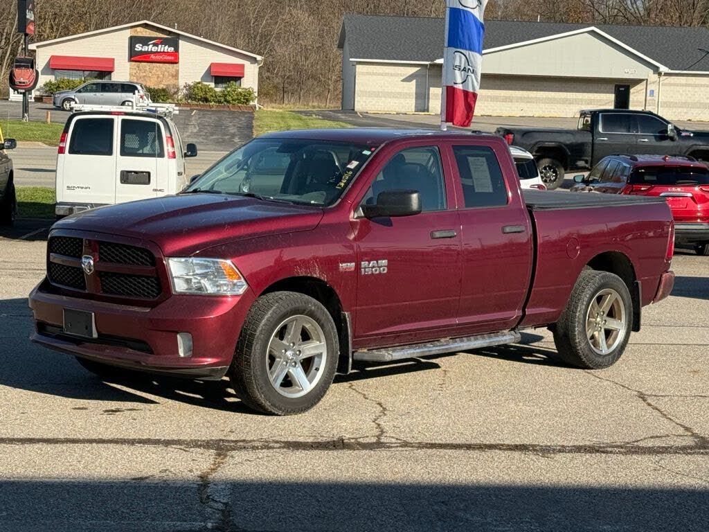 2017 RAM 1500 Express Quad Cab 4WD