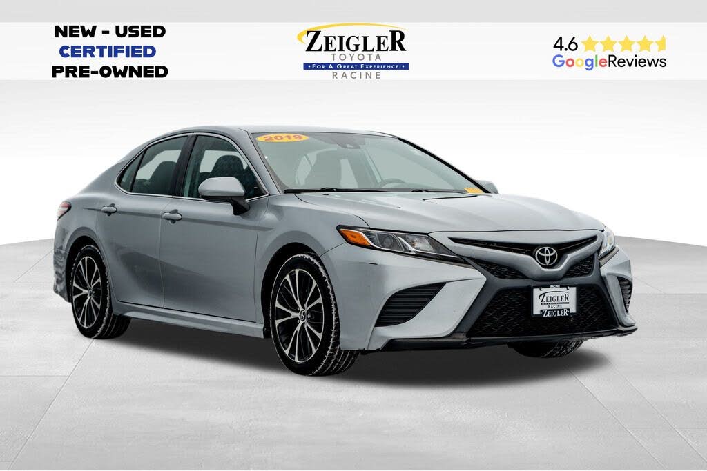 2019 Toyota Camry SE FWD