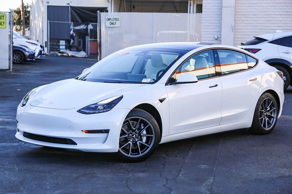 2021 Tesla Model 3 Standard Range Plus RWD