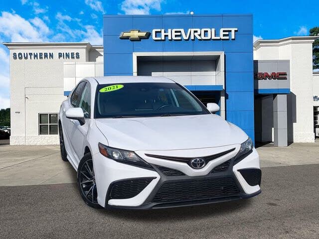 2021 Toyota Camry SE FWD