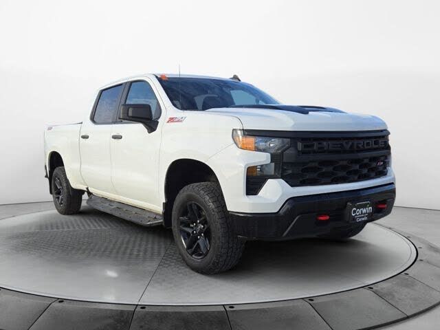 2022 Chevrolet Silverado 1500 Custom Trail Boss Crew Cab 4WD