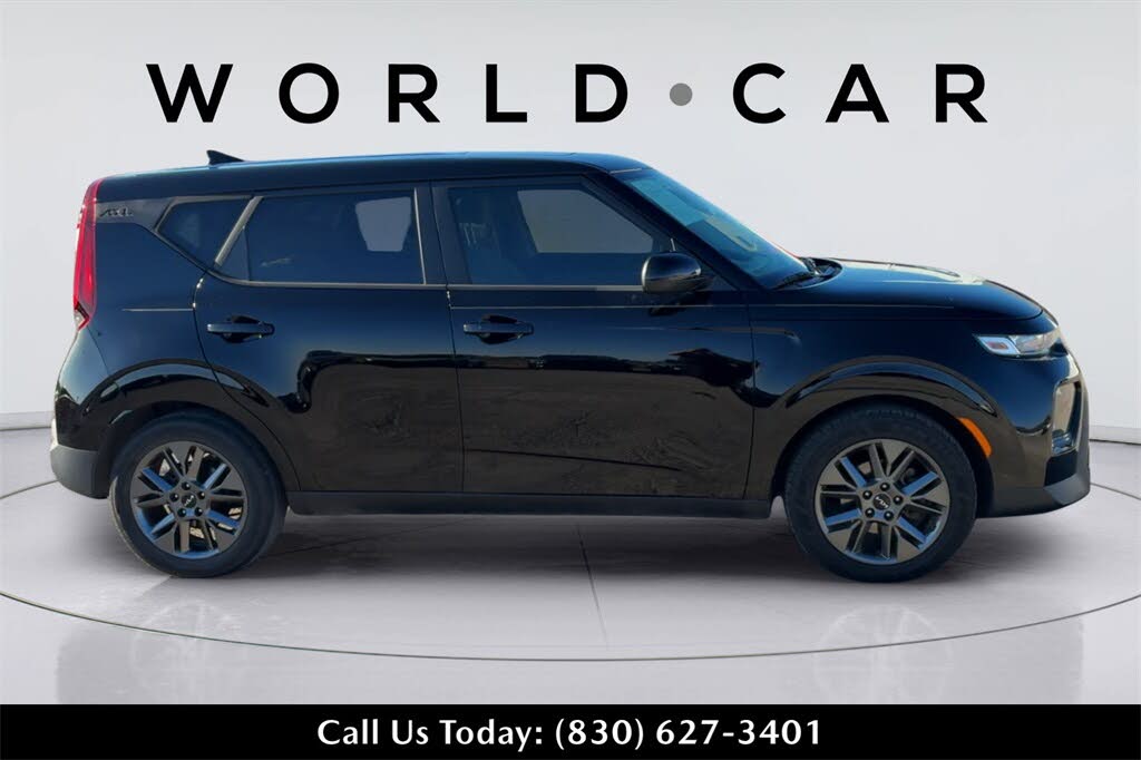 2022 Kia Soul EX FWD