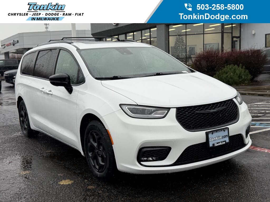 2023 Chrysler Pacifica Hybrid Limited FWD