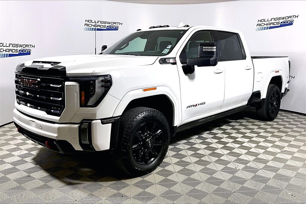 2024 GMC Sierra 2500HD AT4 Crew Cab 4WD