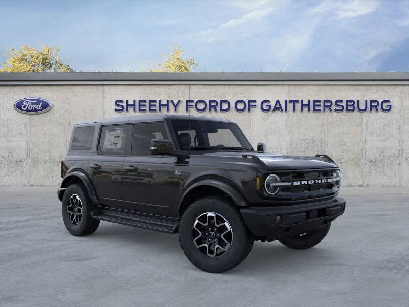 2025 Ford Bronco Outer Banks 4-Door 4WD