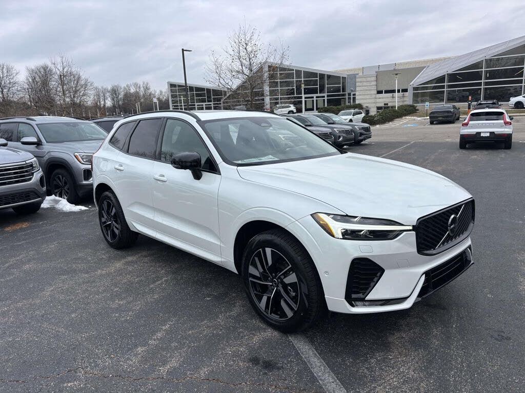 2026 Volvo XC60 B5 Plus AWD