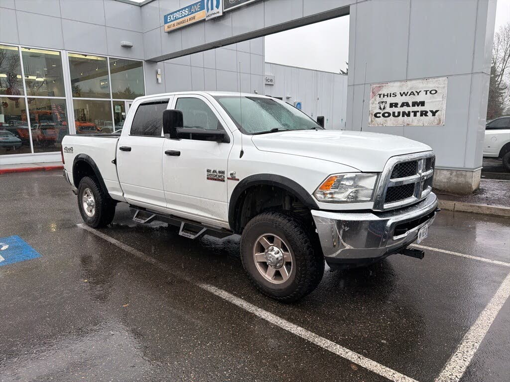2017 RAM 2500 Tradesman Crew Cab 4WD