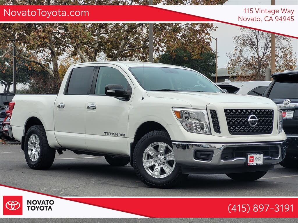 2019 Nissan Titan SV Crew Cab 4WD