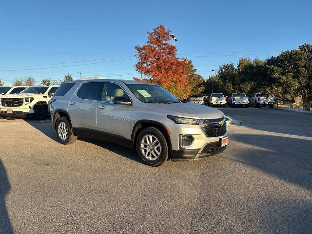 2022 Chevrolet Traverse LS FWD