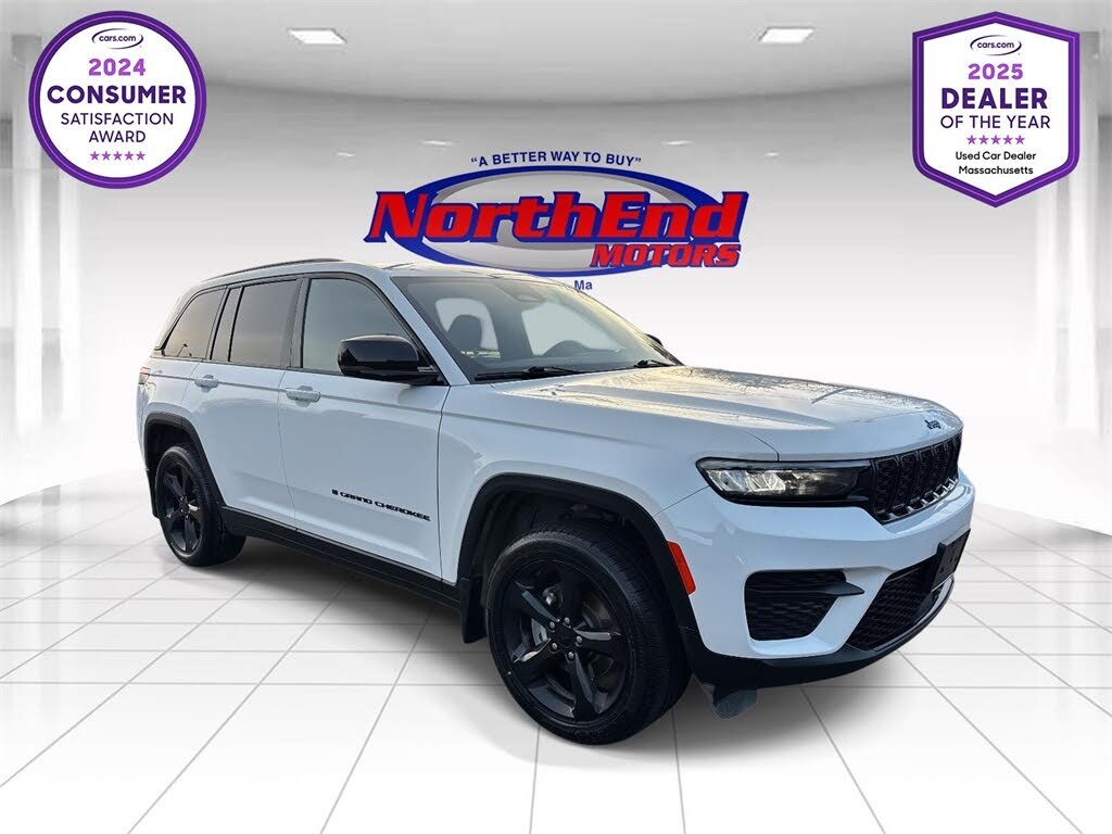 2023 Jeep Grand Cherokee Altitude 4WD
