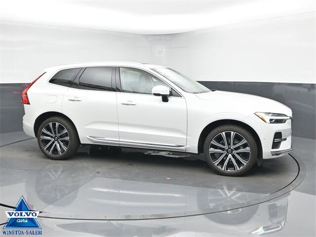 2023 Volvo XC60 B5 Ultimate Bright Theme FWD