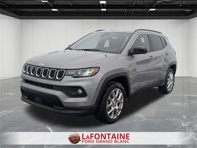 2024 Jeep Compass Latitude Lux 4WD