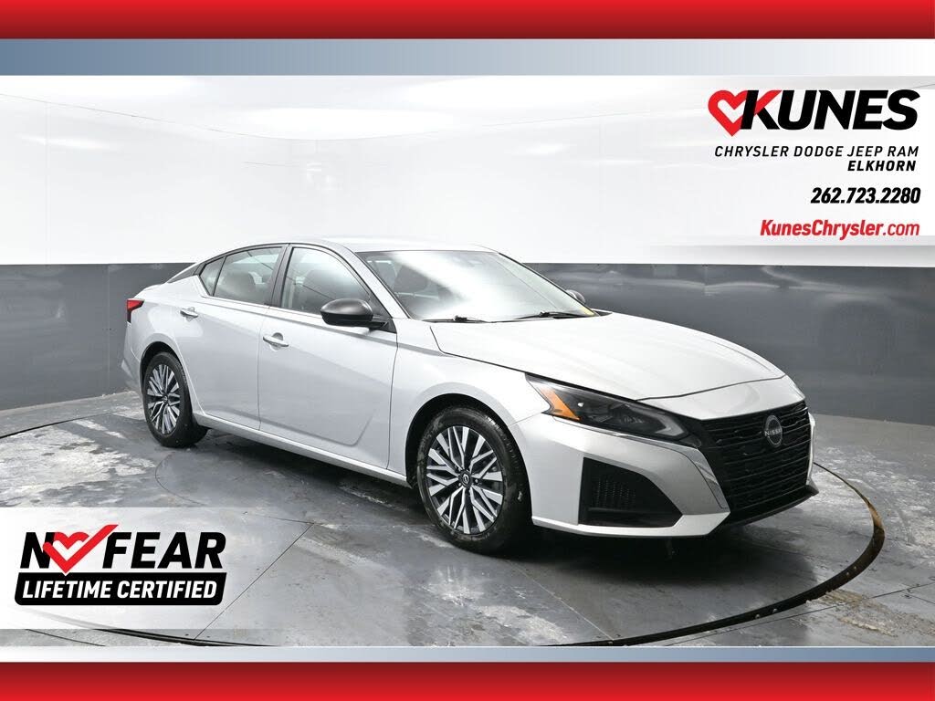 2024 Nissan Altima 2.5 SV FWD