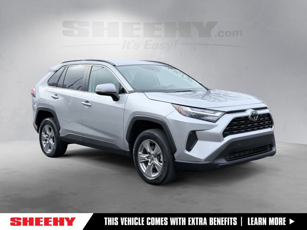 2024 Toyota RAV4 XLE FWD