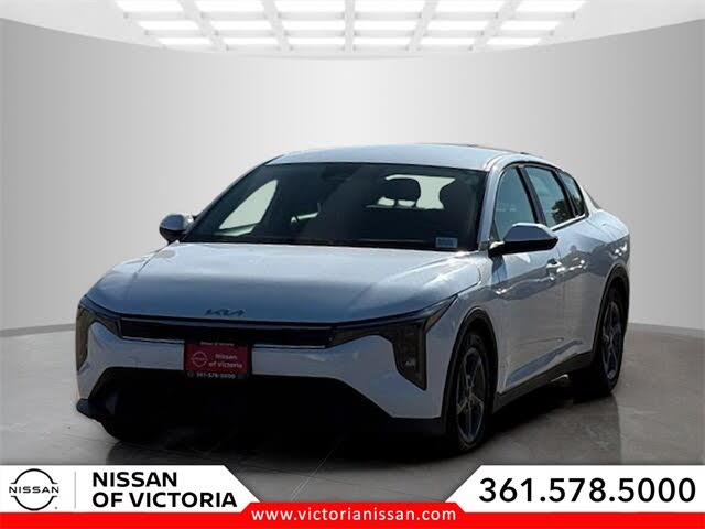 2025 Kia K4 LXS FWD