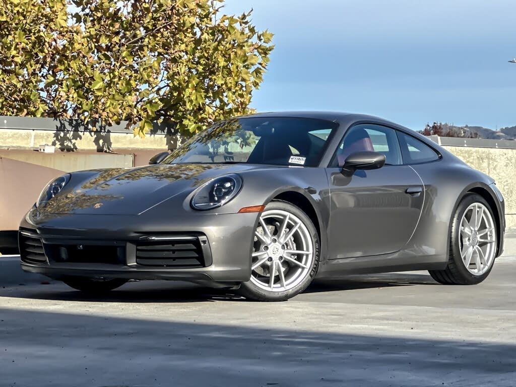 2022 Porsche 911 Carrera Coupe RWD