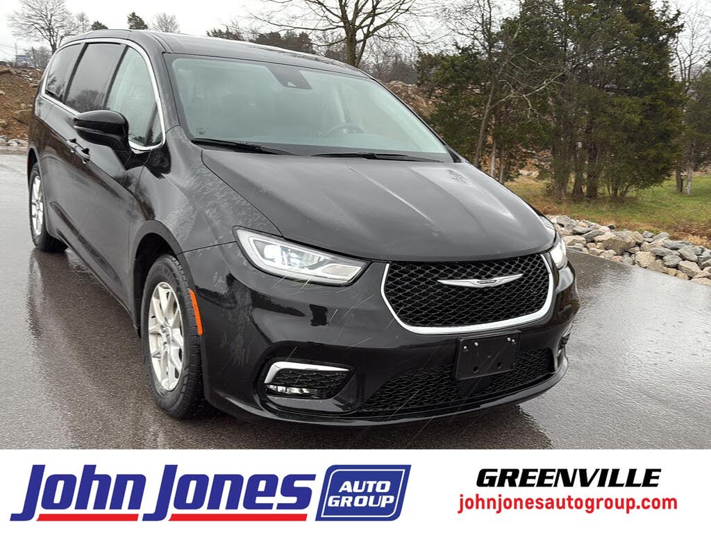 2023 Chrysler Pacifica Touring L FWD