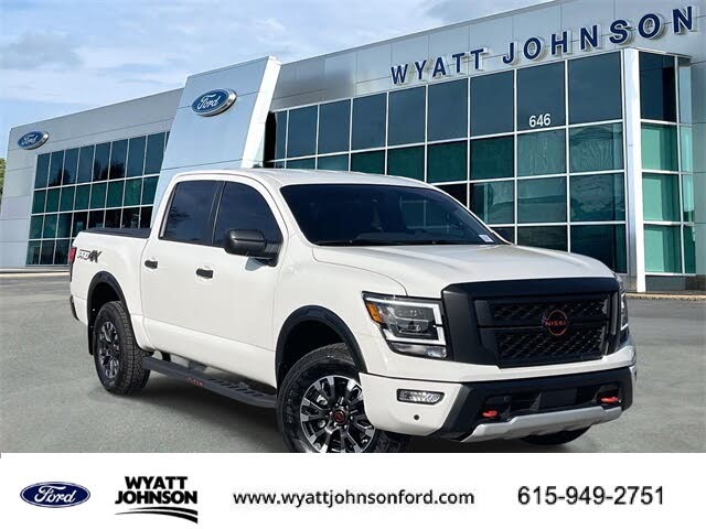 2024 Nissan Titan PRO-4X Crew Cab 4WD