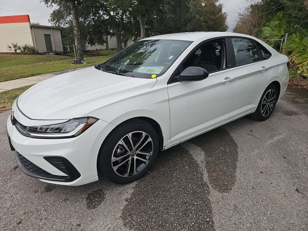 2025 Volkswagen Jetta Sport FWD