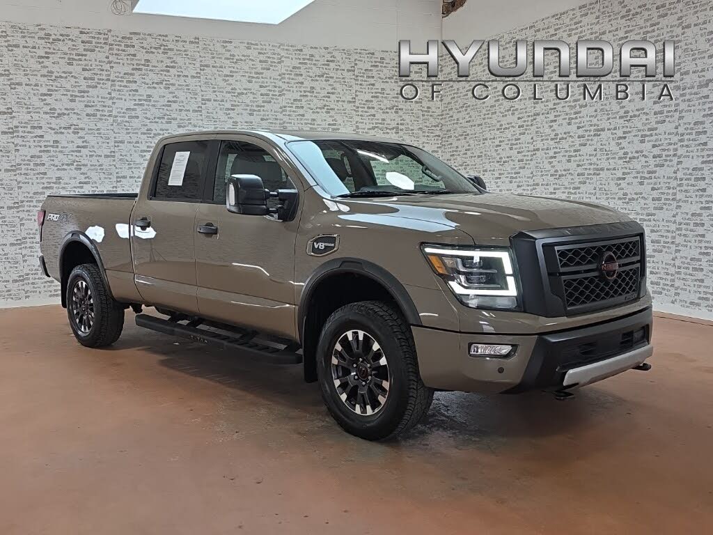 2023 Nissan Titan XD PRO-4X Crew Cab 4WD
