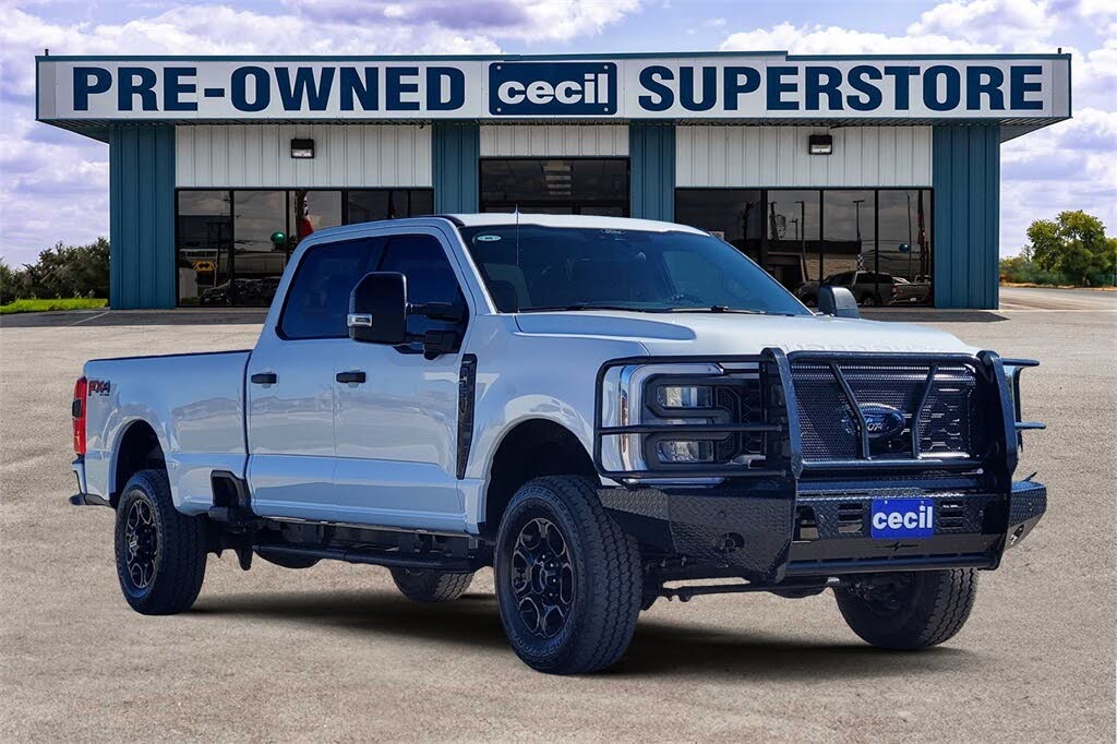 2024 Ford F-350 Super Duty XL Crew Cab 4WD