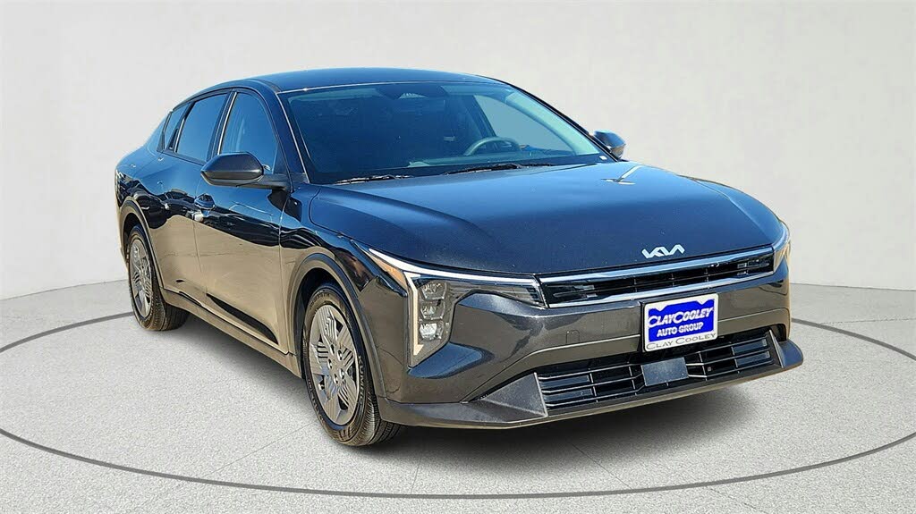 2025 Kia K4 LX FWD