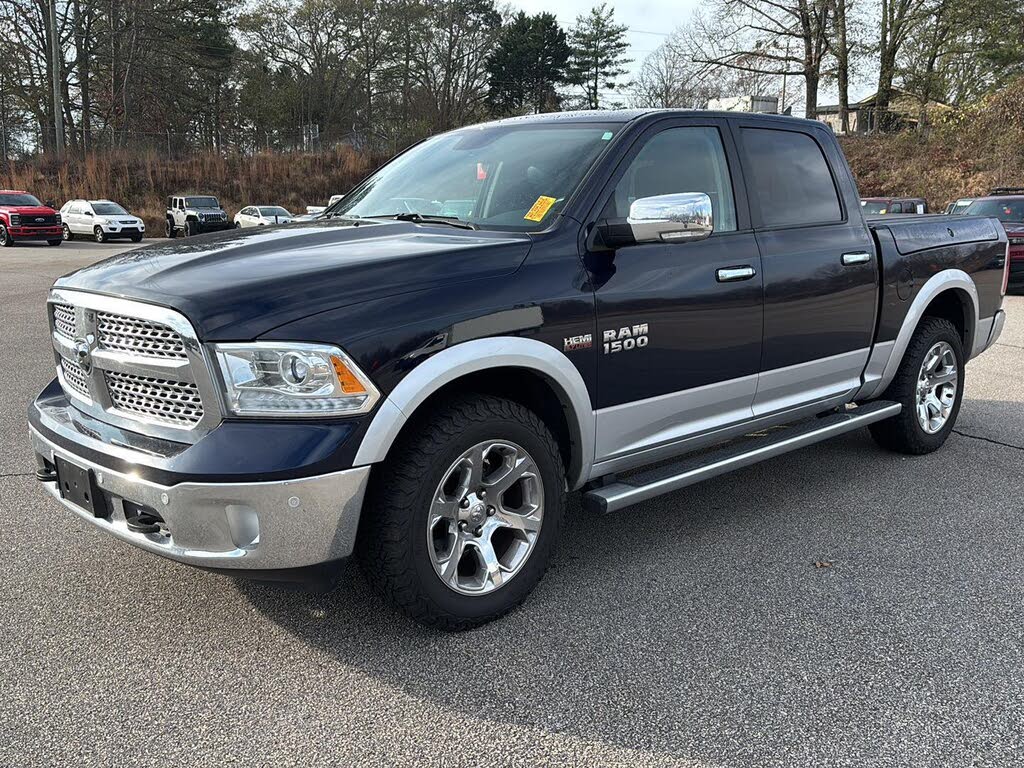 2016 RAM 1500 Laramie Crew Cab 4WD