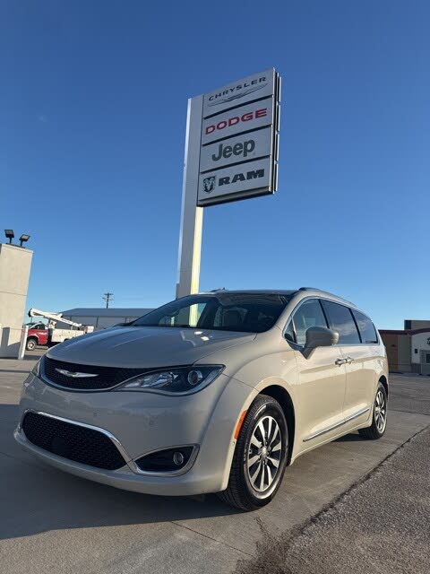 2020 Chrysler Pacifica Touring L Plus FWD