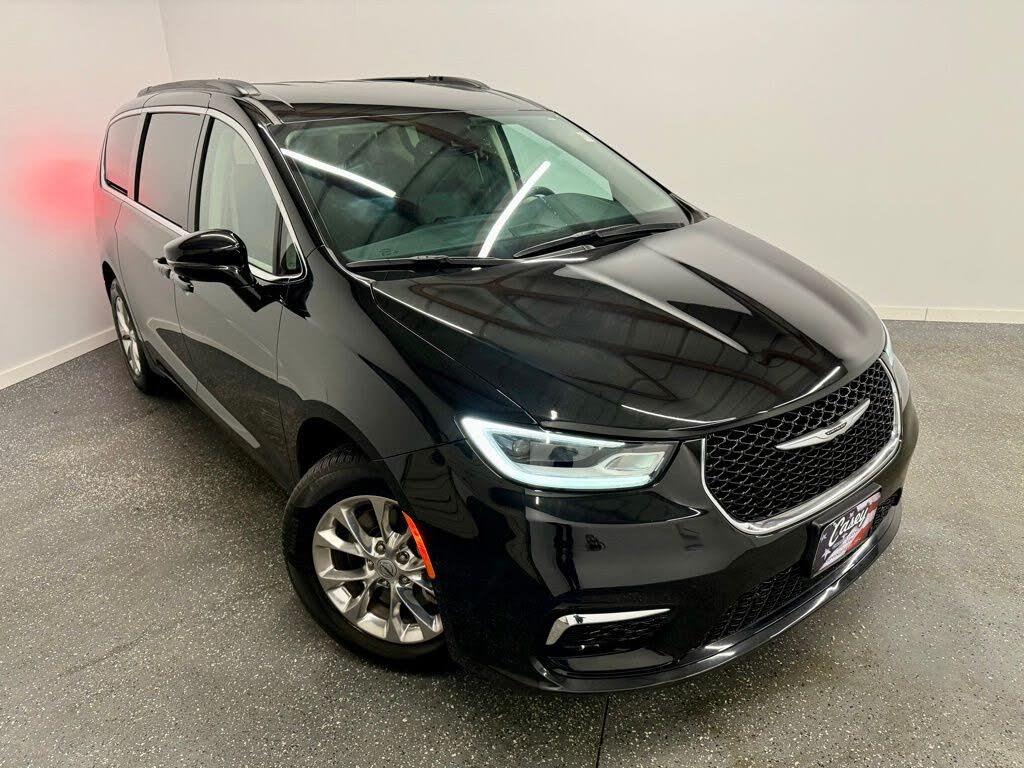 2022 Chrysler Pacifica Touring L AWD