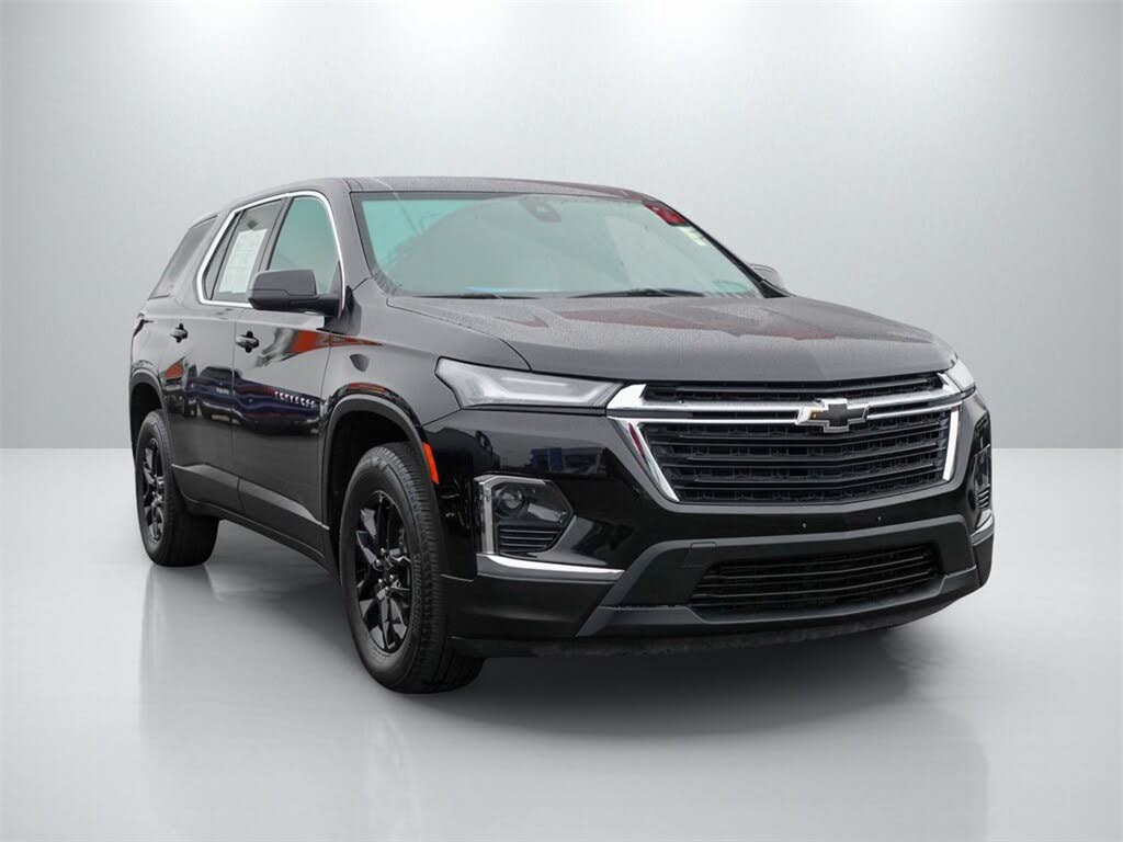2023 Chevrolet Traverse LS FWD
