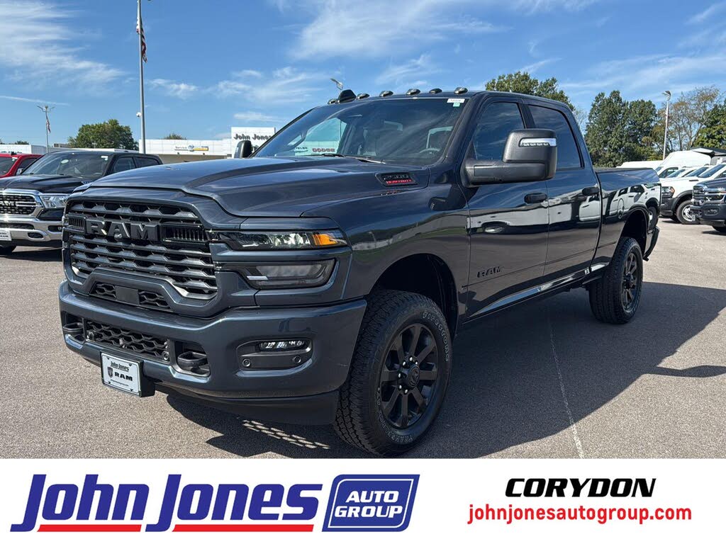 2025 RAM 2500 Big Horn Crew Cab 4WD