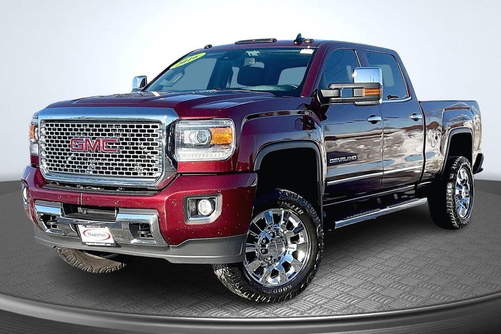 2016 GMC Sierra 2500HD Denali Crew Cab SB 4WD