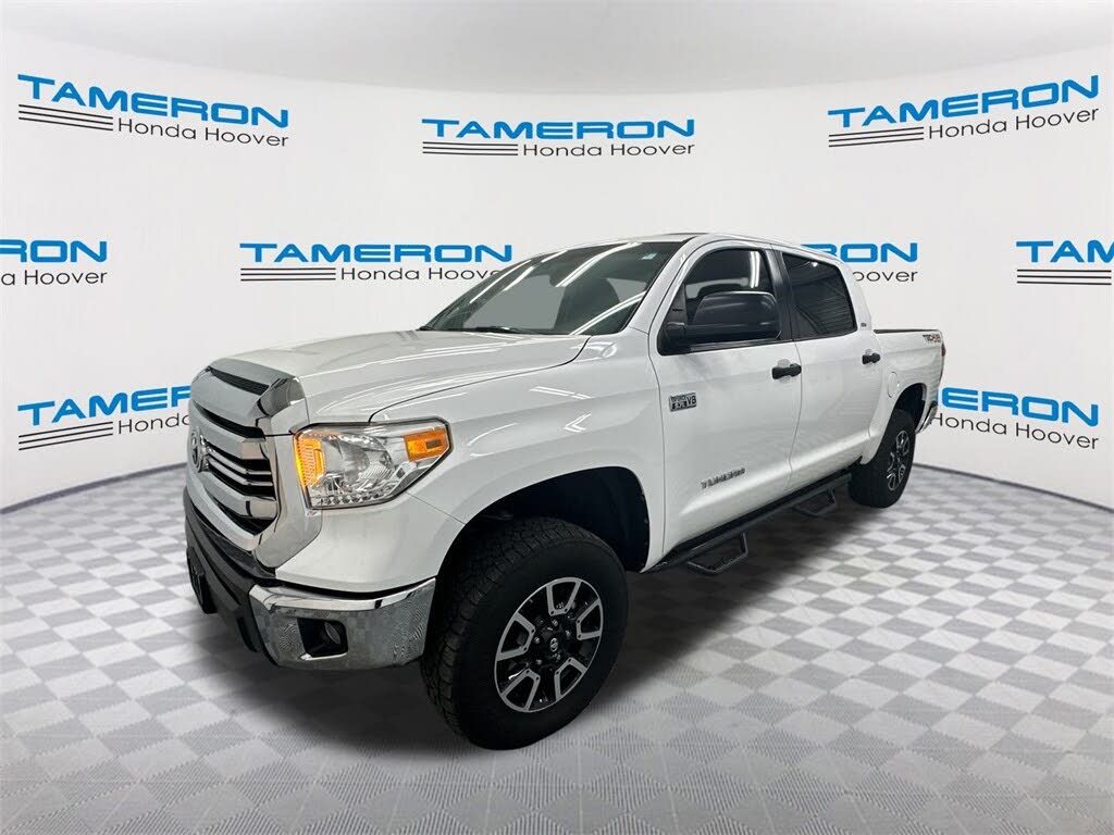 2017 Toyota Tundra SR5 CrewMax 5.7L FFV 4WD