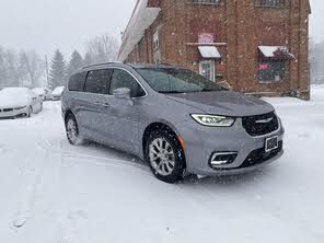 Chrysler Pacifica Touring L AWD