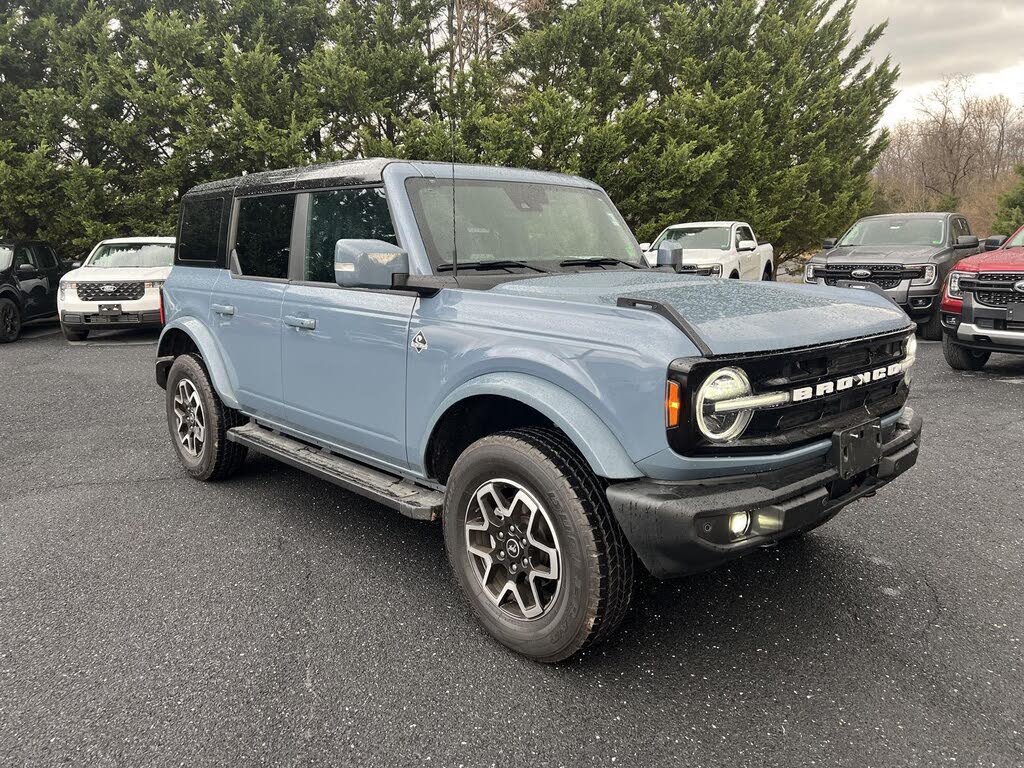 2024 Ford Bronco Outer Banks 4-Door 4WD