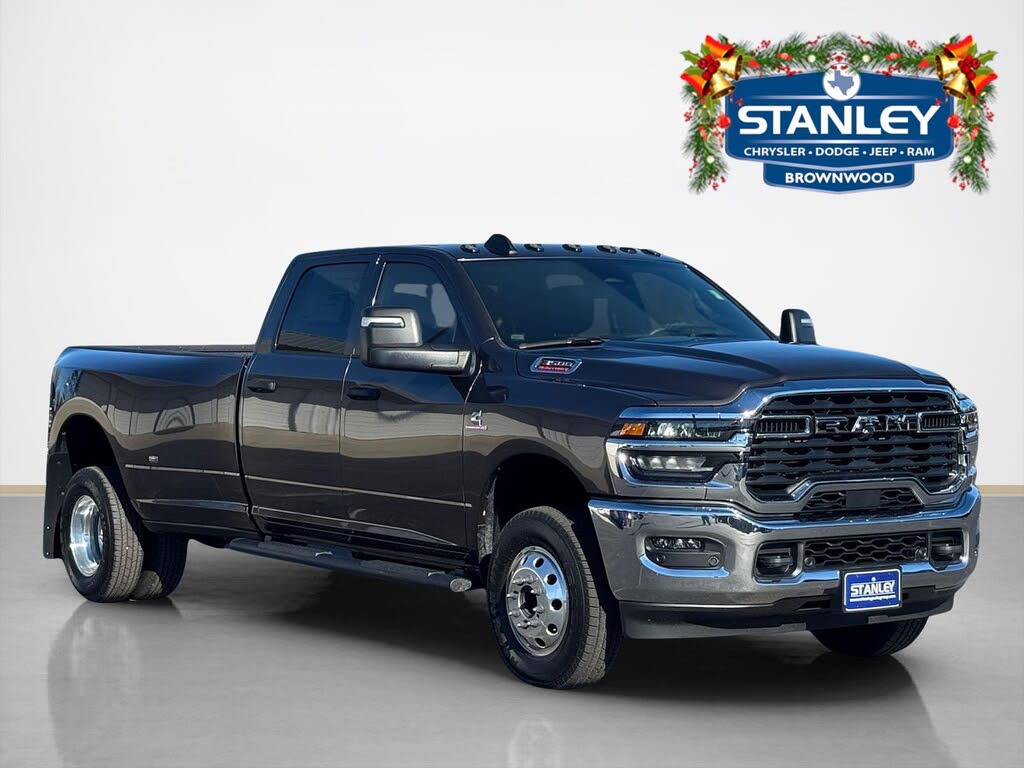 2026 RAM 3500 Tradesman Crew Cab LB DRW 4WD