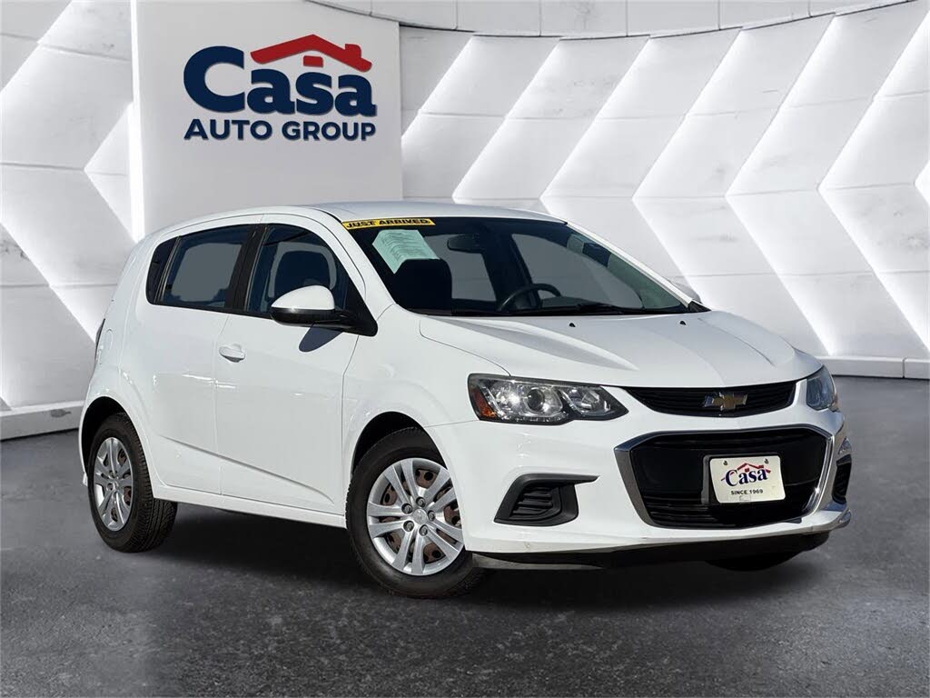 2017 Chevrolet Sonic LT Fleet Hatchback FWD