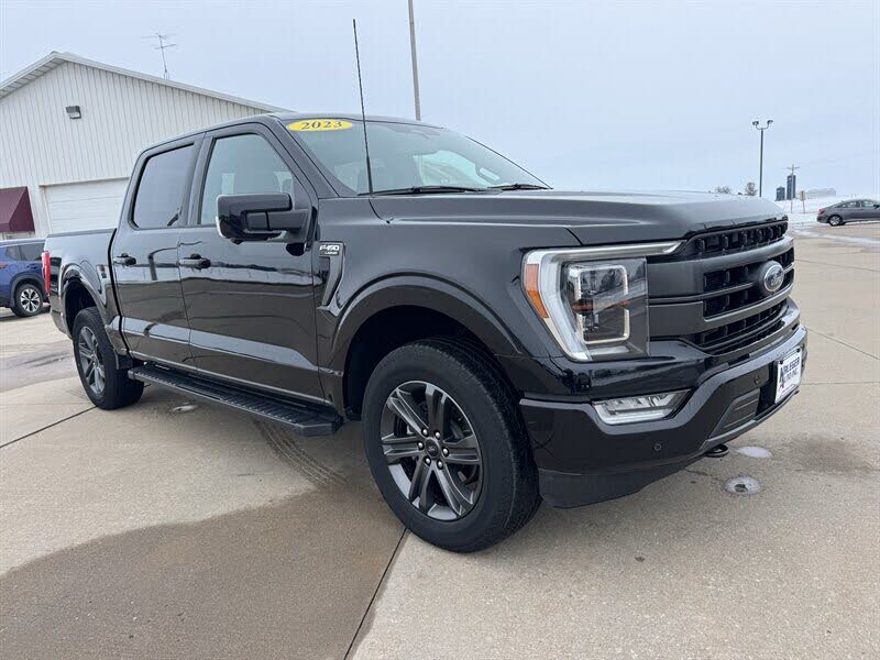 2023 Ford F-150 Lariat SuperCrew 4WD