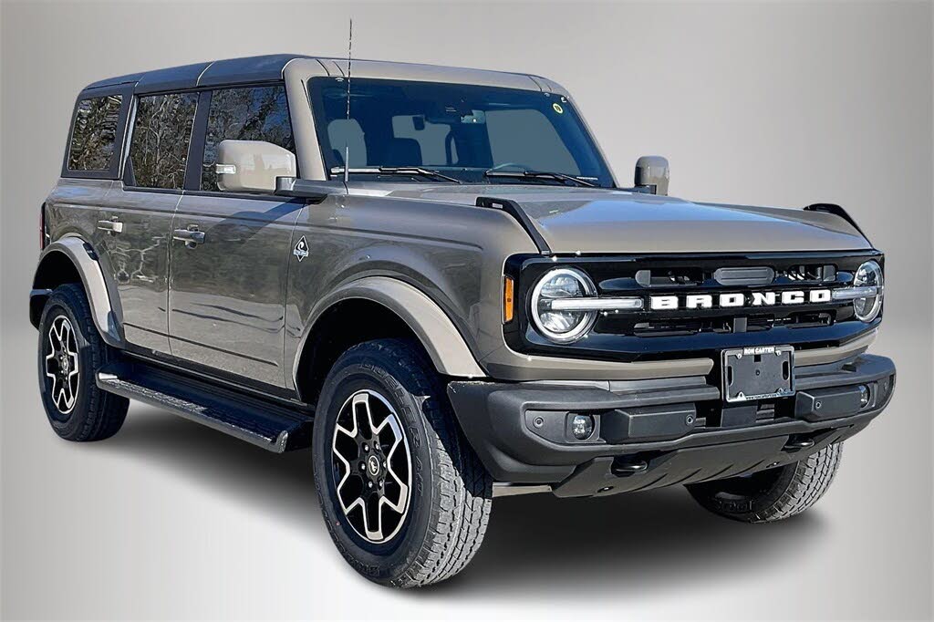 2025 Ford Bronco Outer Banks 4-Door 4WD