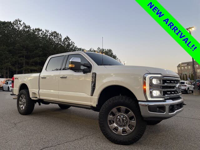2025 Ford F-250 Super Duty Lariat Crew Cab 4WD