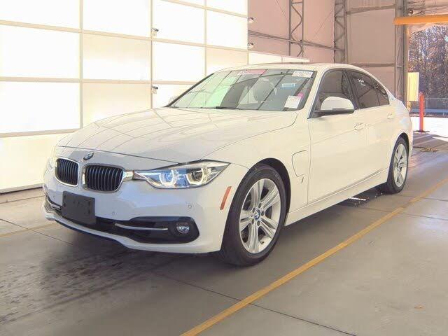 2018 BMW 3 Series 330e iPerformance Sedan RWD