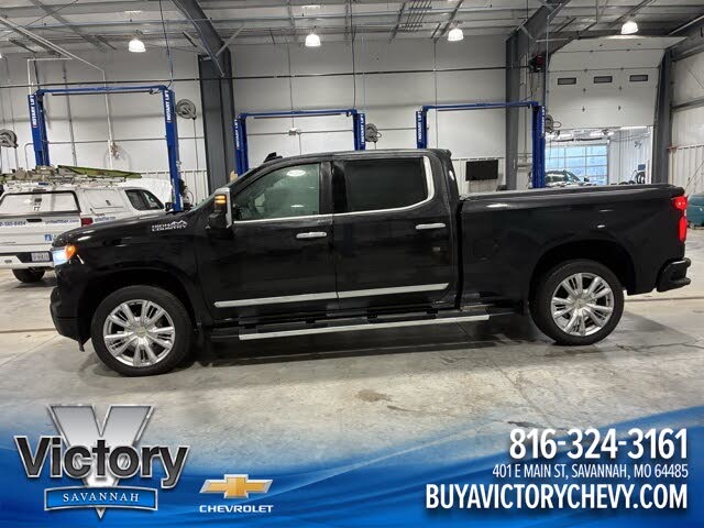 2023 Chevrolet Silverado 1500 High Country Crew Cab 4WD