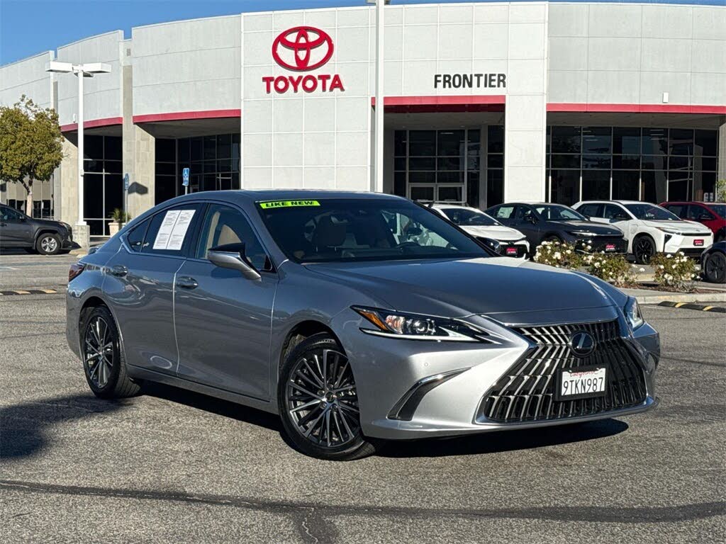 2025 Lexus ES Hybrid 300h FWD