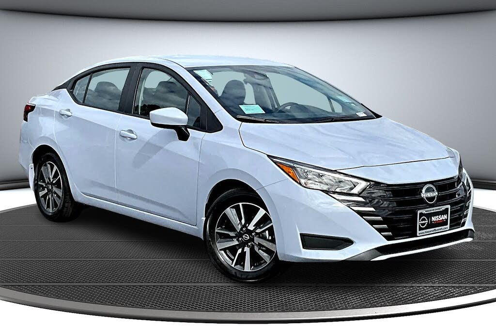 2025 Nissan Versa SV FWD