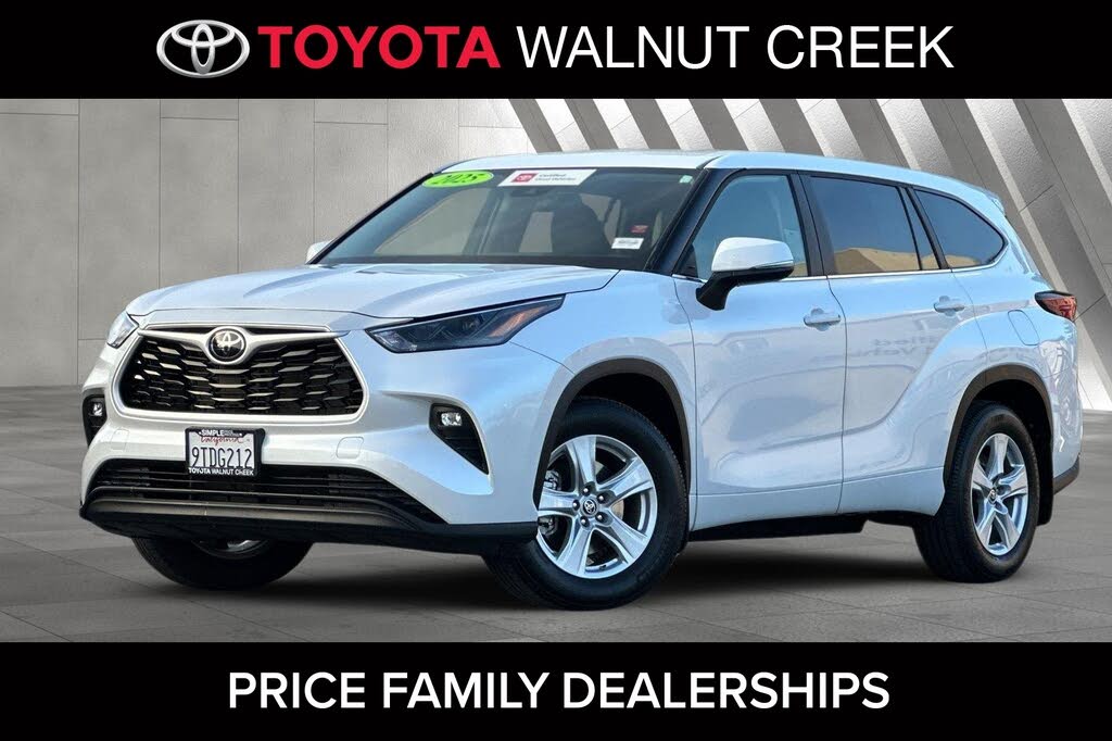 2025 Toyota Highlander LE AWD