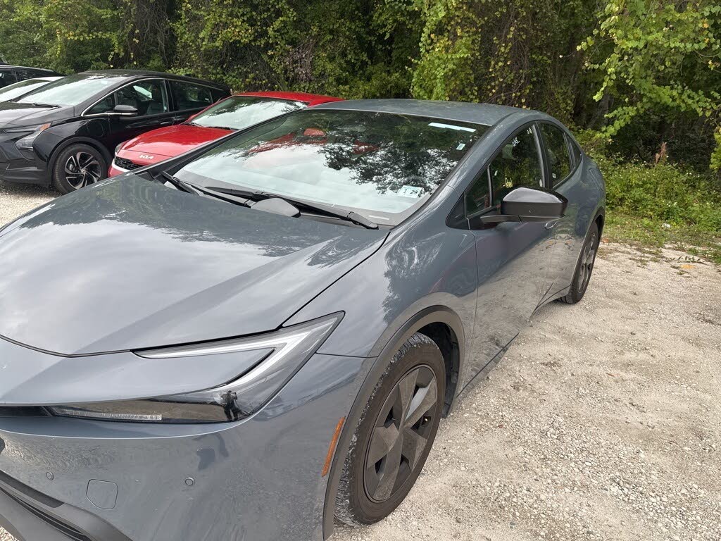 2025 Toyota Prius LE FWD