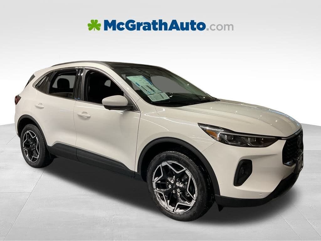 2026 Ford Escape Platinum AWD