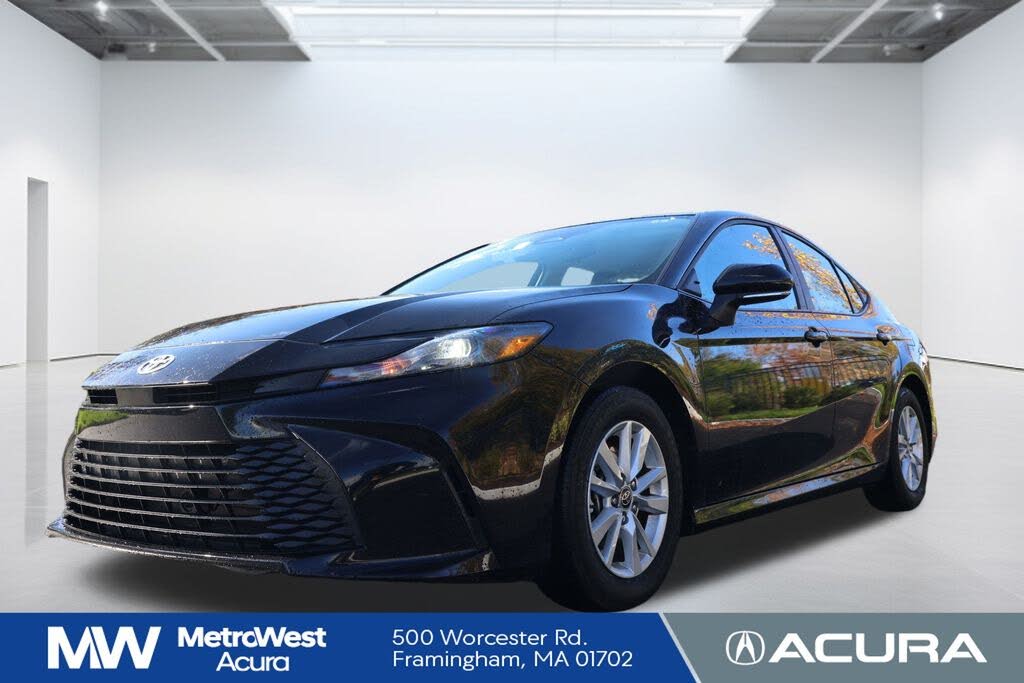 2025 Toyota Camry LE FWD