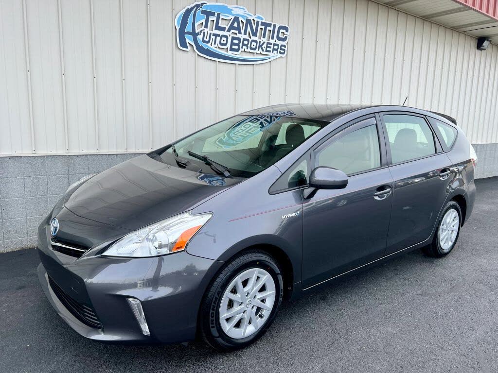 2012 Toyota Prius v Two FWD