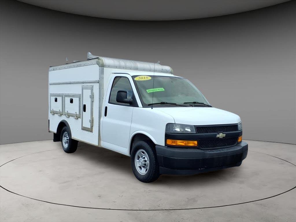 2018 Chevrolet Express Chassis 3500 139 Cutaway RWD